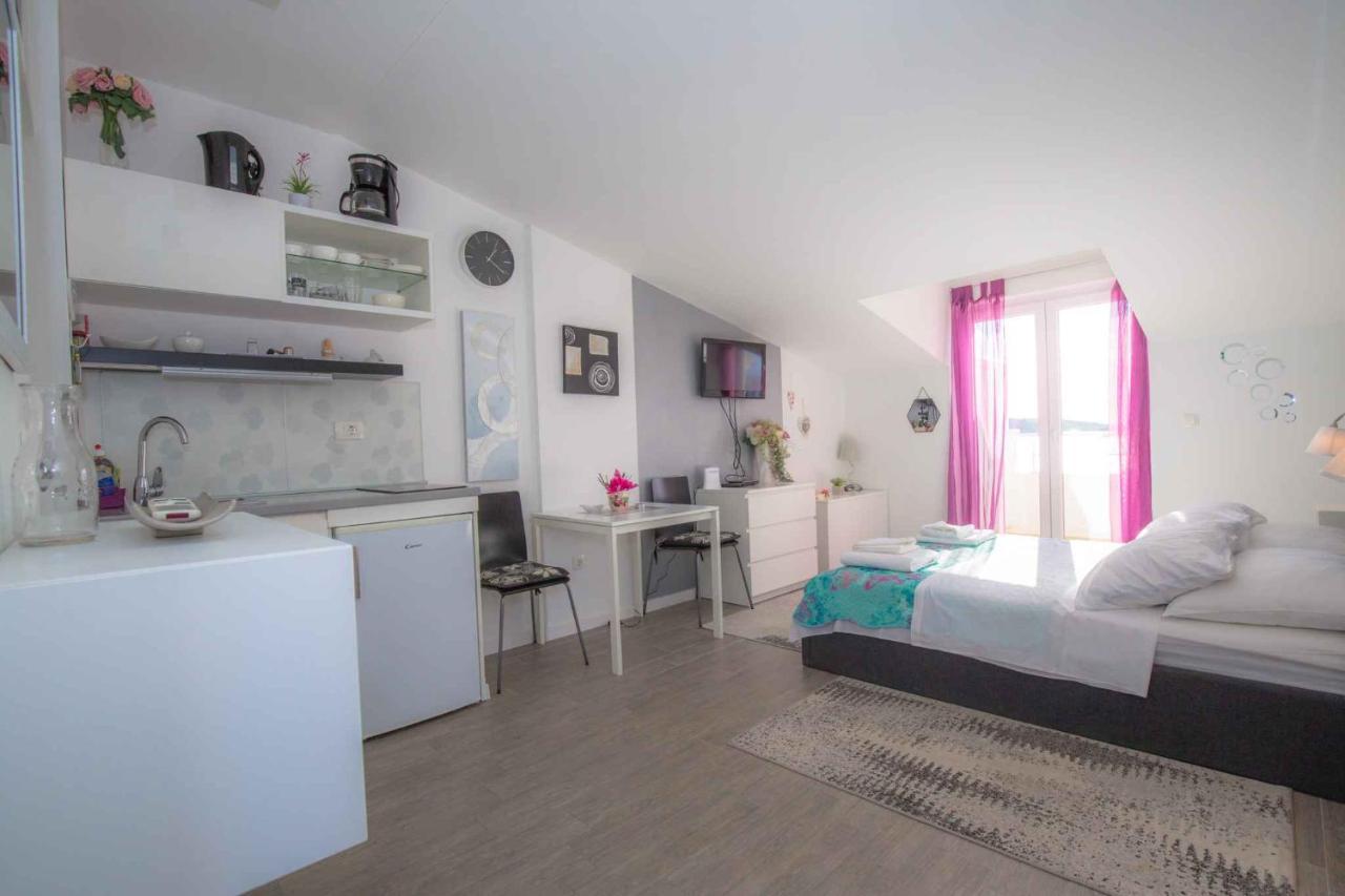 Apartments In Rogoznica 36019 Екстер'єр фото