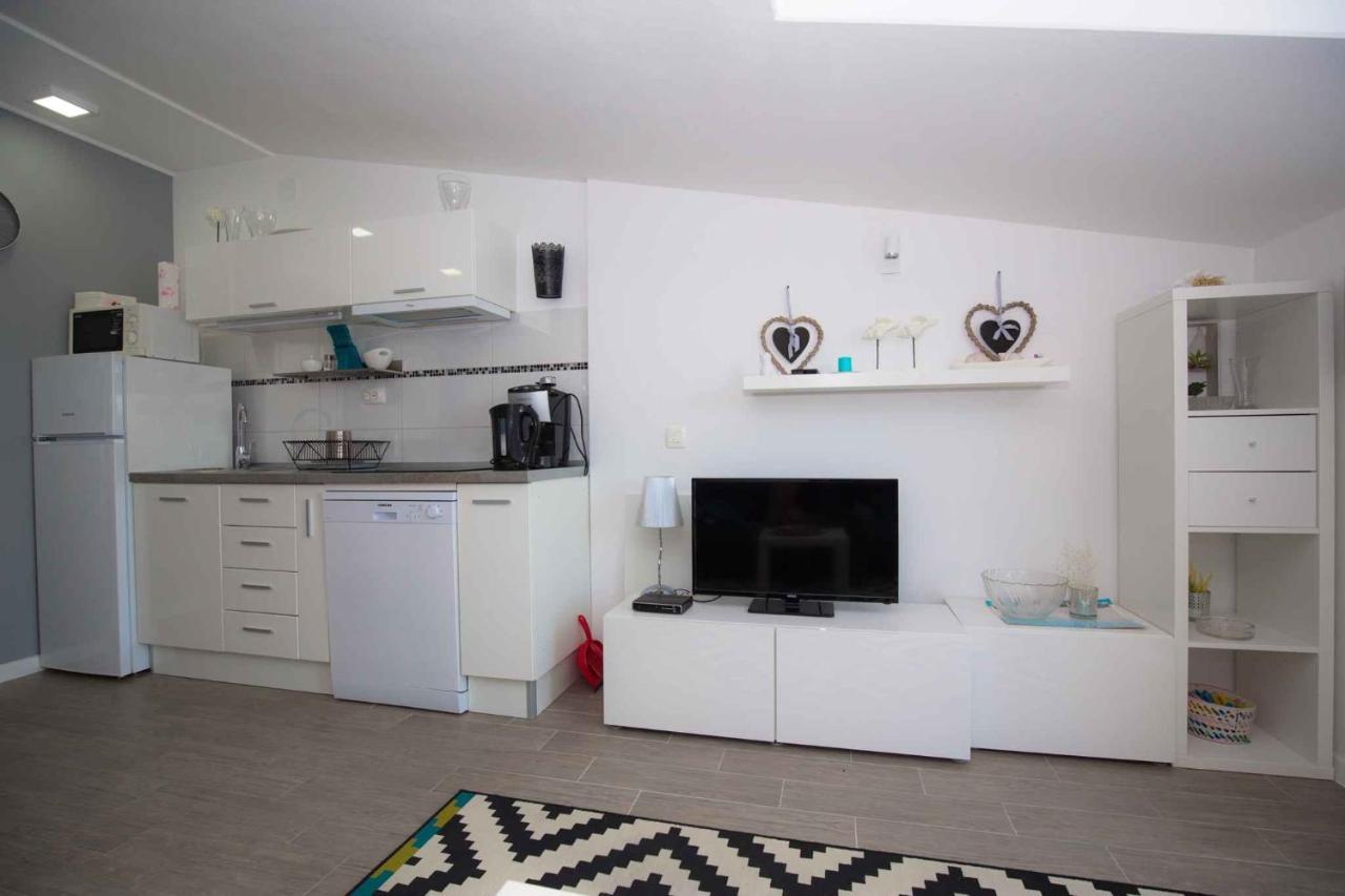 Apartments In Rogoznica 36019 Екстер'єр фото