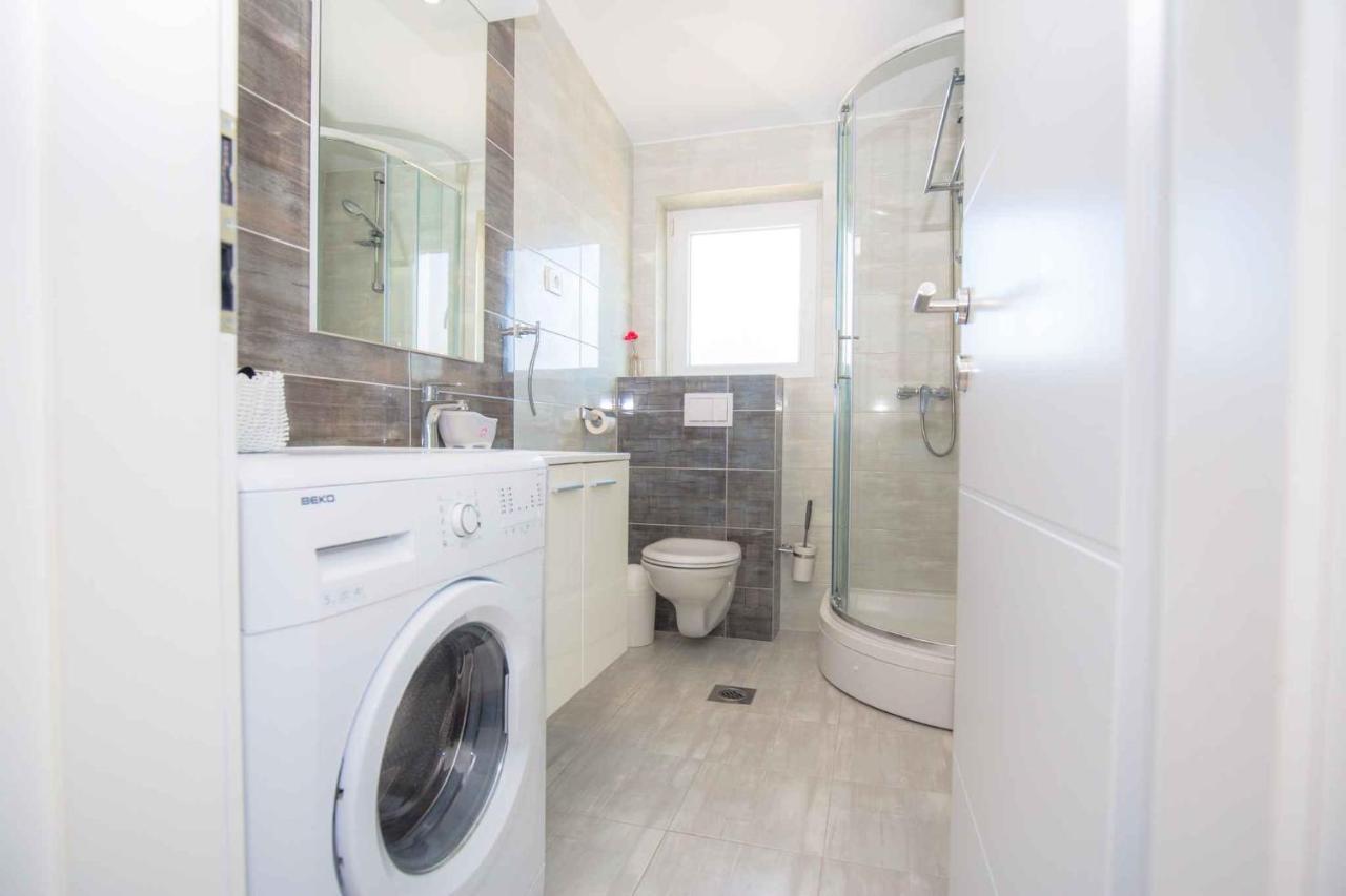 Apartments In Rogoznica 36019 Екстер'єр фото