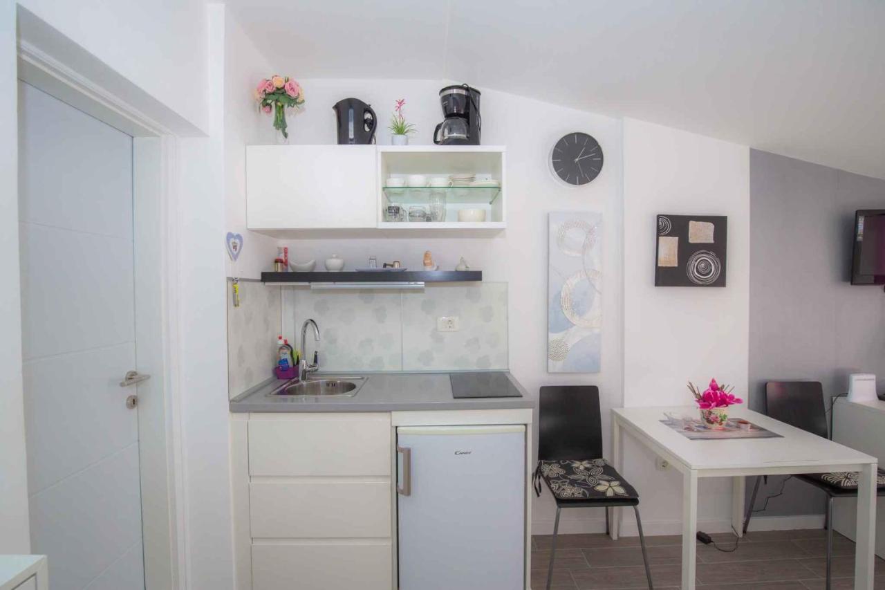 Apartments In Rogoznica 36019 Екстер'єр фото