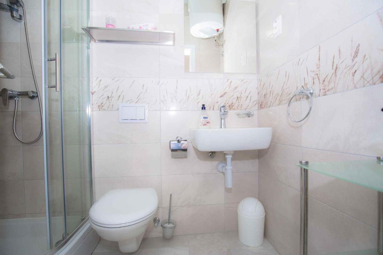 Apartments In Rogoznica 36019 Екстер'єр фото