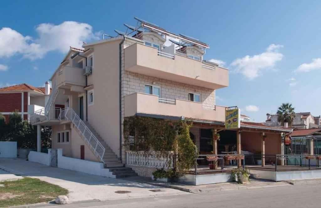 Apartments In Rogoznica 36019 Екстер'єр фото
