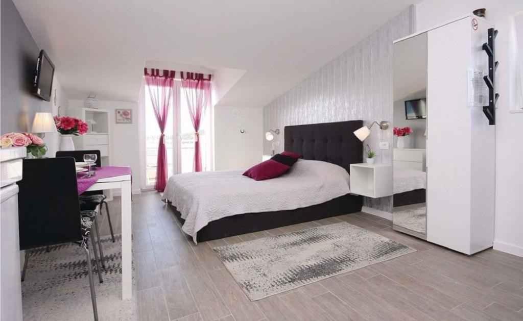 Apartments In Rogoznica 36019 Екстер'єр фото